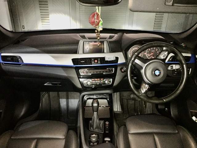 BMW X1 2016 - 5 - SUV Cars  on Aster Vender