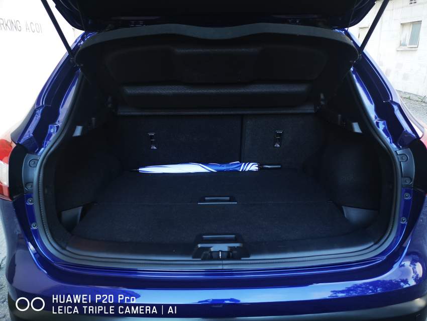 Nissan qashqai j11 1.2 dig-t  - 4 - SUV Cars  on Aster Vender