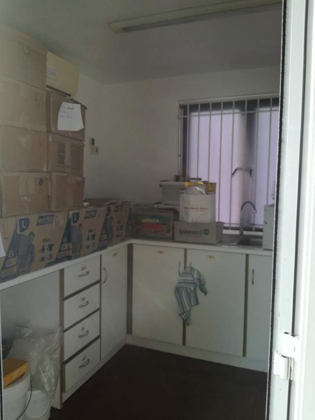 20 feet container- Furnished (in L'Escalier) - 1 - Others  on Aster Vender