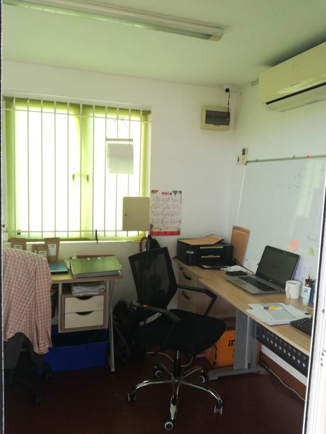 20 feet container- Furnished (in L'Escalier) on Aster Vender