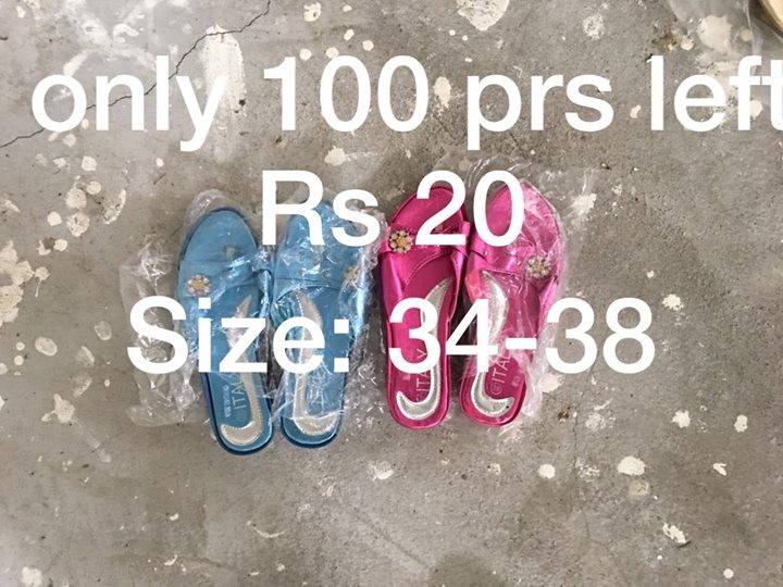 A vendre en gros par boite - Rs 20 piece. Ideal pour Marchand ambulant et magazin - 0 - Slippers  on Aster Vender