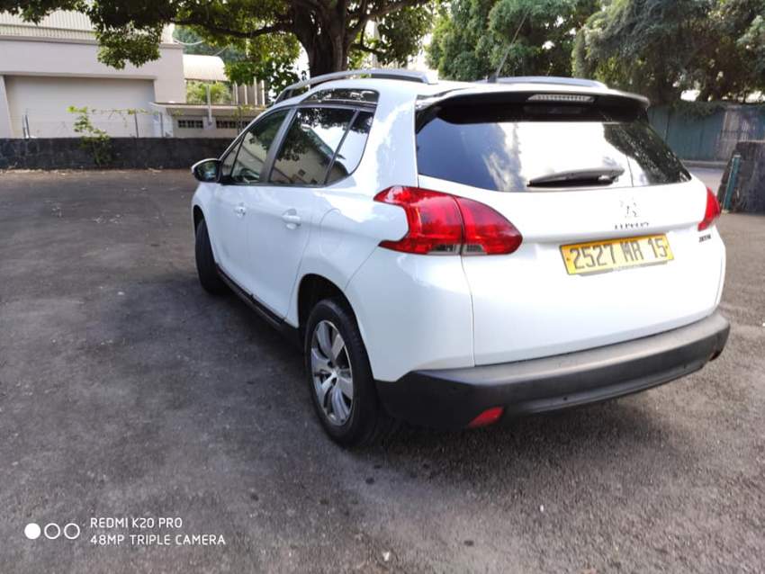 Peugeot 2008 - 3 - SUV Cars  on Aster Vender