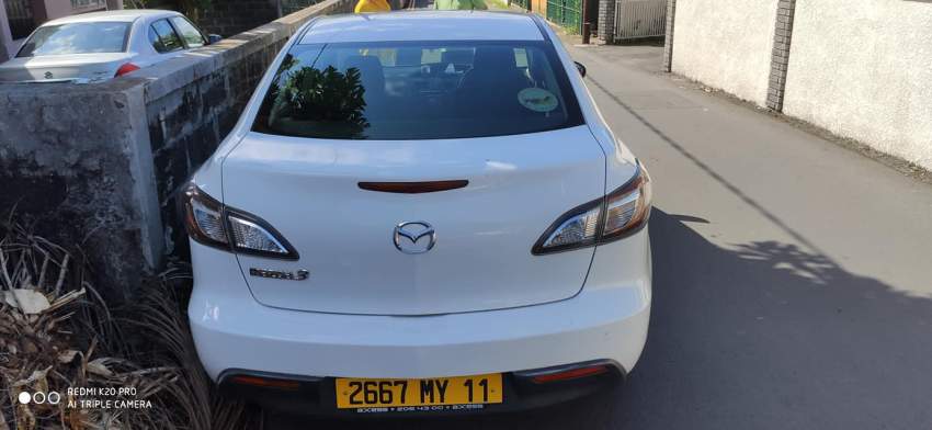 Mazda 3 - 1 - Family Cars  on Aster Vender