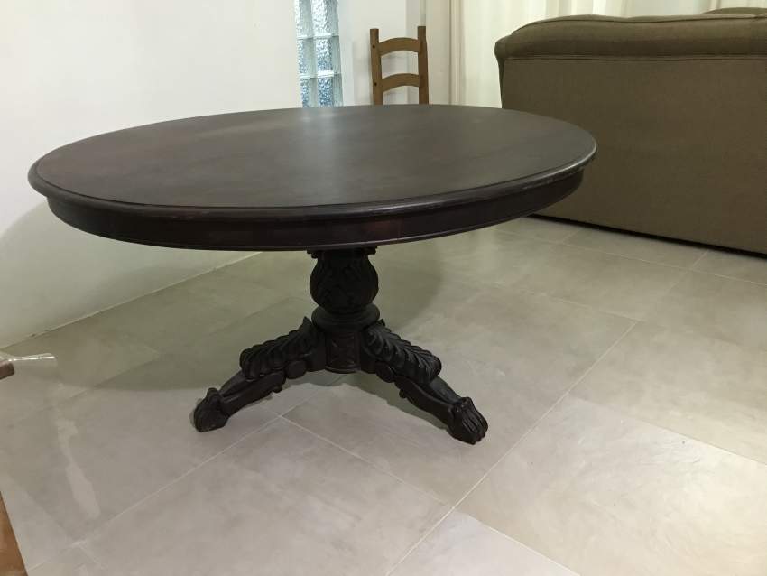 Table rond - 0 - Antiquities  on Aster Vender
