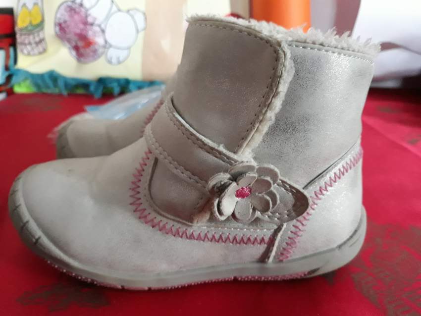 Chaussures fille - 4 - Kids Stuff  on Aster Vender