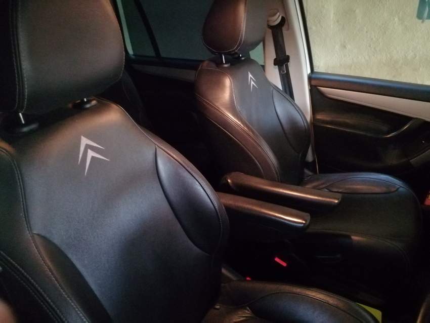 Citroen C4 Grand Picasso - 3 - Family Cars  on Aster Vender