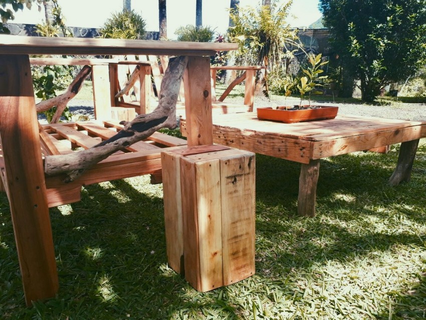 Pallet Wood Furniture at AsterVender