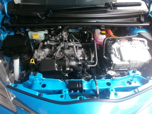 TOYOTA VITZ YR FEB 2017 - 4 - Family Cars  on Aster Vender