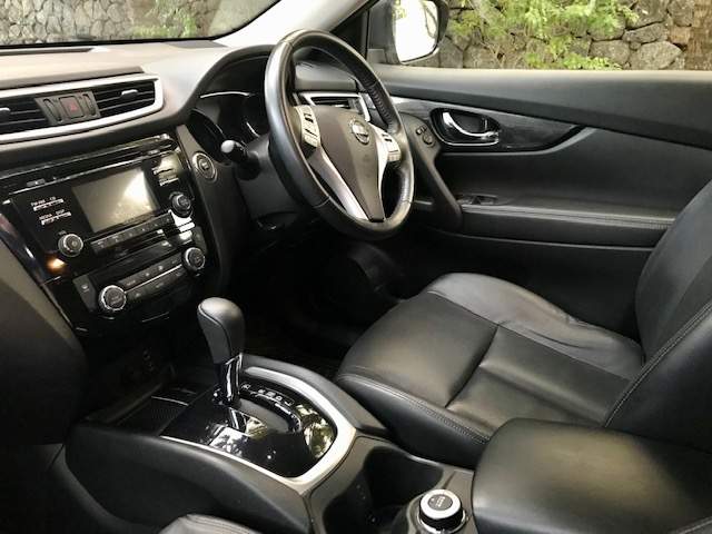 Excellent Nissan X-Trail for sale - 1 - SUV Cars  on Aster Vender