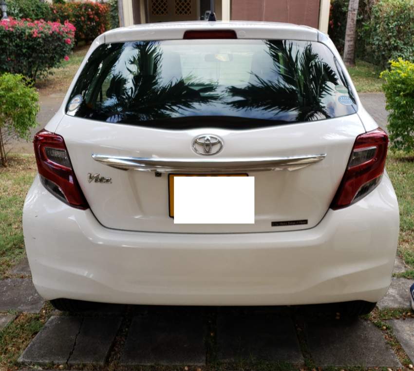 Toyota vitz  - 1 - Compact cars  on Aster Vender