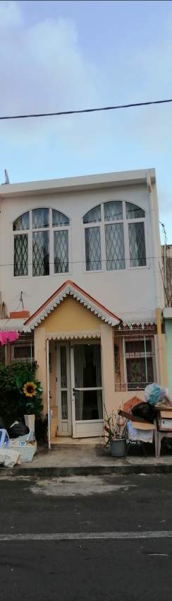 House on Aster Vender