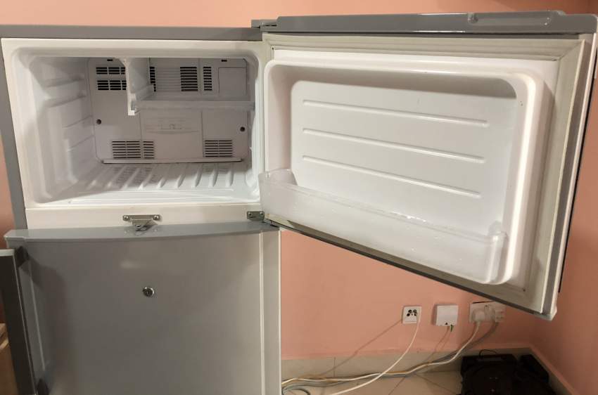 Refrigerator 180L  - 7 - Kitchen appliances  on Aster Vender