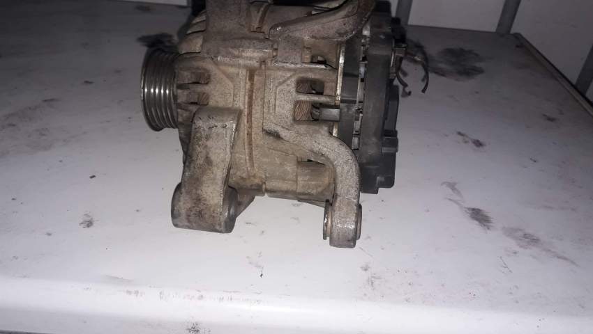 Opel Corsa spare parts - 1 - Spare Parts  on Aster Vender