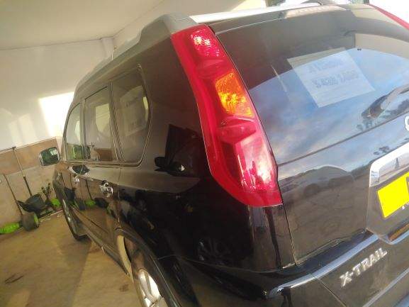 Nissan X trail - 1 - SUV Cars  on Aster Vender