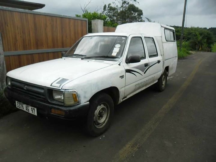 Pick up Toyota 4 pr 2 Japonais - 1 - Pickup trucks (4x4 & 4x2)  on Aster Vender