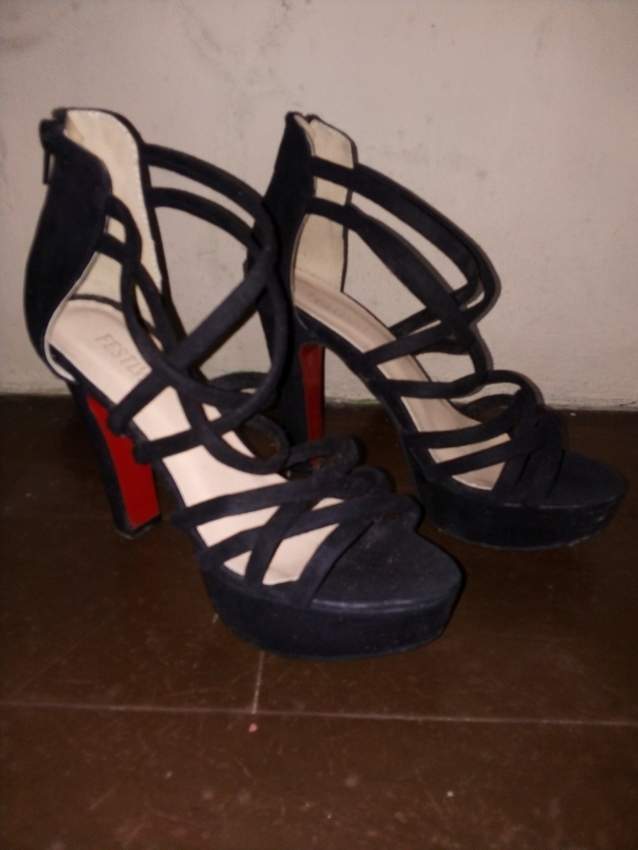 Black high heels - 0 - Women's shoes (ballet, etc)  on Aster Vender