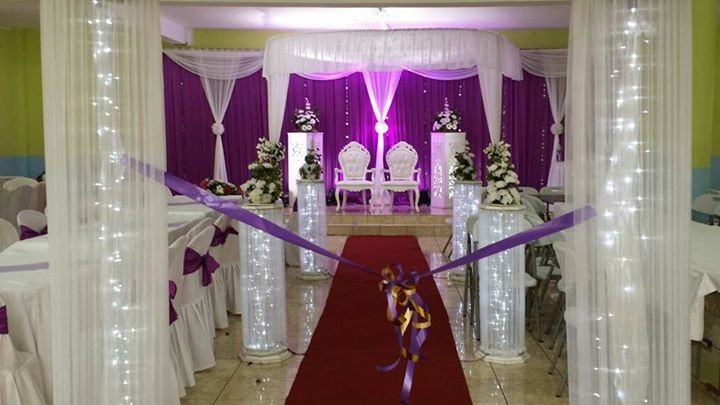 A louer covers chairs and decor - Wedding Decor at AsterVender