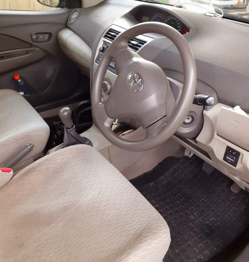 Car  - 2 - Family Cars  on Aster Vender