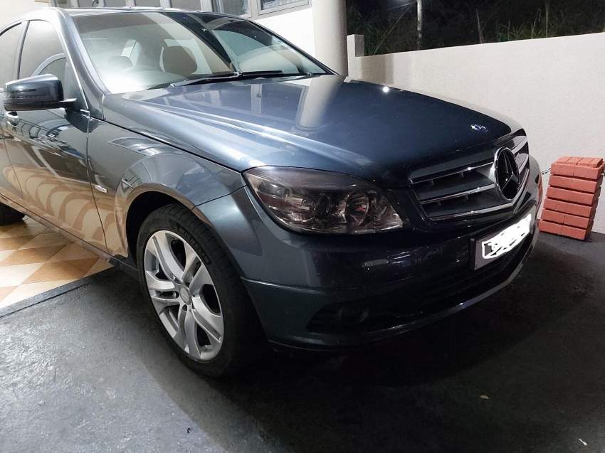 Mercedes C180 - 0 - Luxury Cars  on Aster Vender