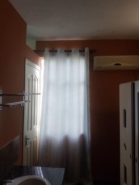 Chambre à louer avec air con - 1 - Apartments  on Aster Vender