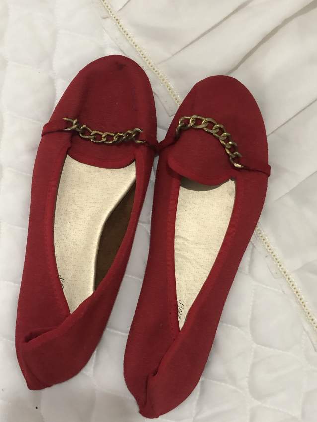 Shoes - 6 - Slippers  on Aster Vender