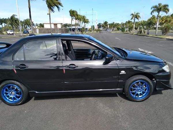 Mitsubishi Lancer - 0 - Luxury Cars  on Aster Vender