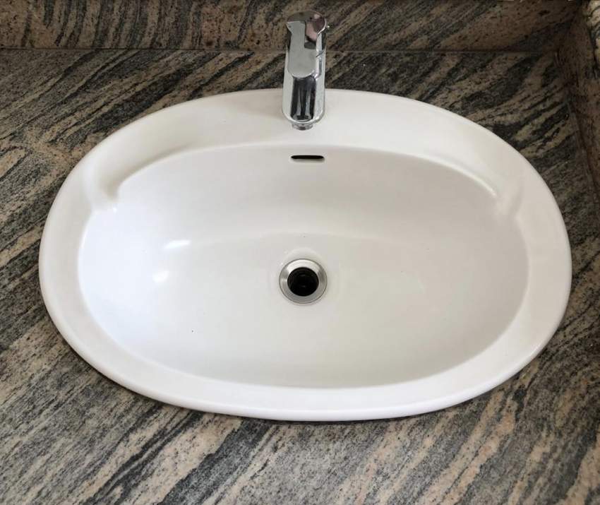 Ameublement salle de bain  - 3 - Bathroom  on Aster Vender