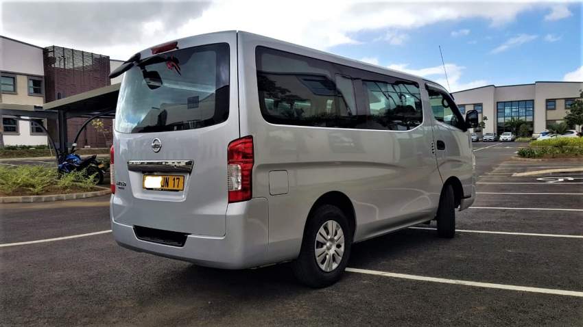 NISSAN URVAN - 4 - Passenger Van  on Aster Vender