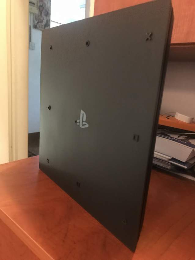 Ps4 Pro 1Tb - 1 - Others  on Aster Vender