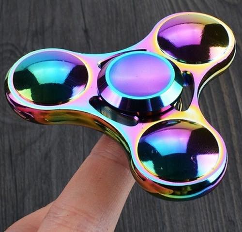 New stock fidget spinner Bluetooth & memory card fidget spinner also available. Call 2161691 - 0 - Fidget spinners  on Aster Vender