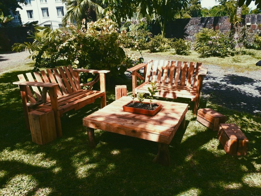 Pallet Wood Furniture - 6 - Woodworking & Carpenter  on Aster Vender