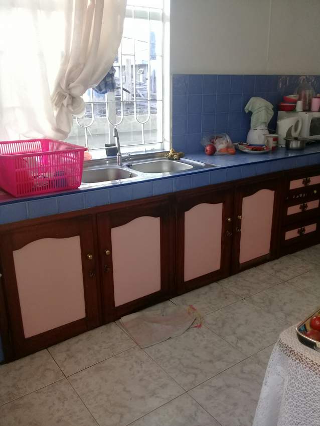 Commercial and residential building for sale in Mahebourg - 7 - House  on Aster Vender