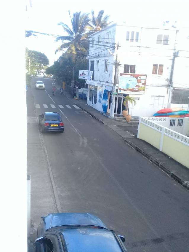 Commercial and residential building for sale in Mahebourg - 2 - House  on Aster Vender