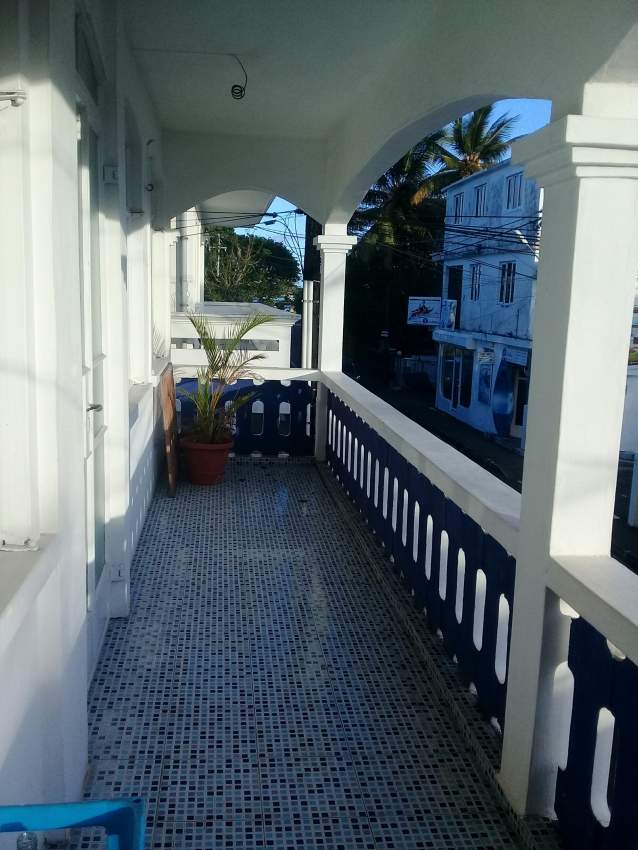 Commercial and residential building for sale in Mahebourg - 1 - House  on Aster Vender