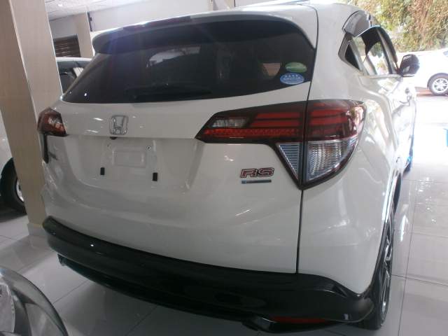 HONDA VEZEL RS SENSING  - 4 - SUV Cars  on Aster Vender