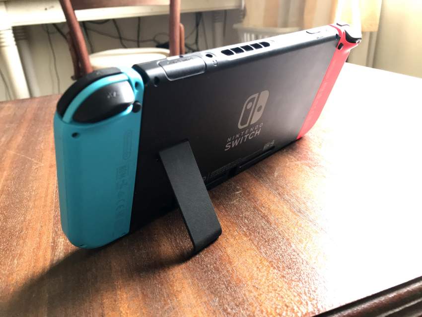 Nintendo Switch - 2 - Electronic games  on Aster Vender