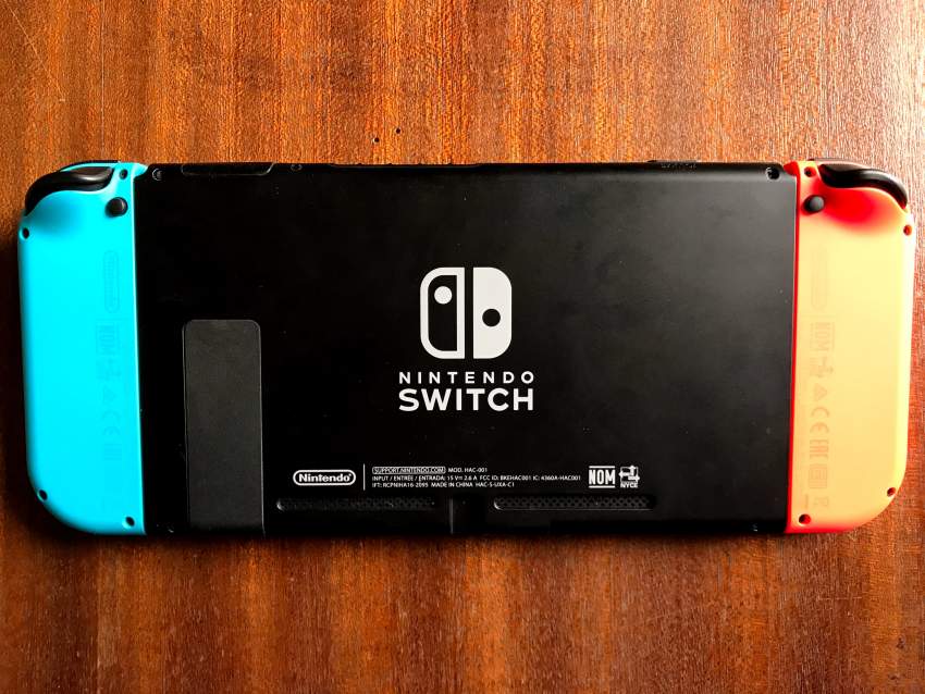 Nintendo Switch on Aster Vender