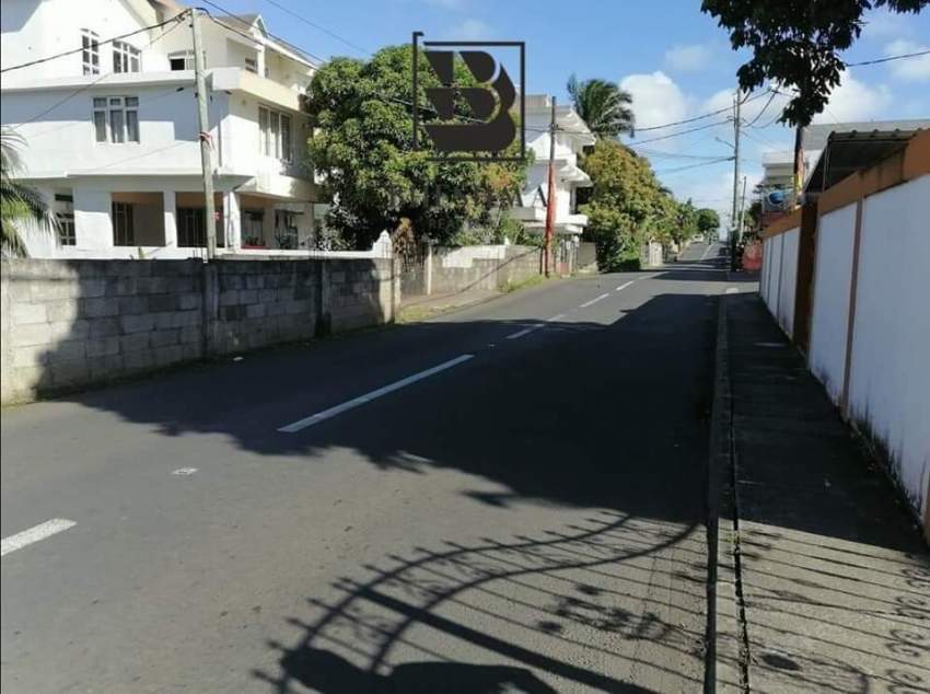 17 perches plot @ Royal Road, Roche Terre @ Rs 3,500,000 nego - 6 - Land  on Aster Vender