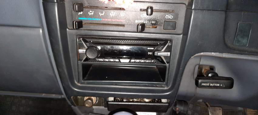 SONY CAR STEREO  - 2 - All electronics products  on Aster Vender