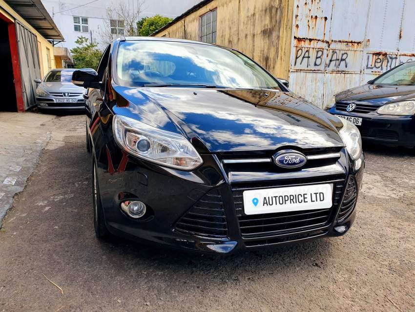 Ford Focus  - 1 - Family Cars  on Aster Vender