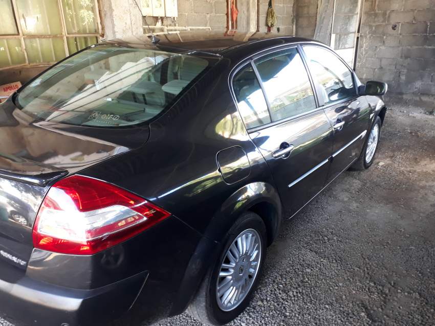 Renault Megane 2 année 06  - 5 - Family Cars  on Aster Vender
