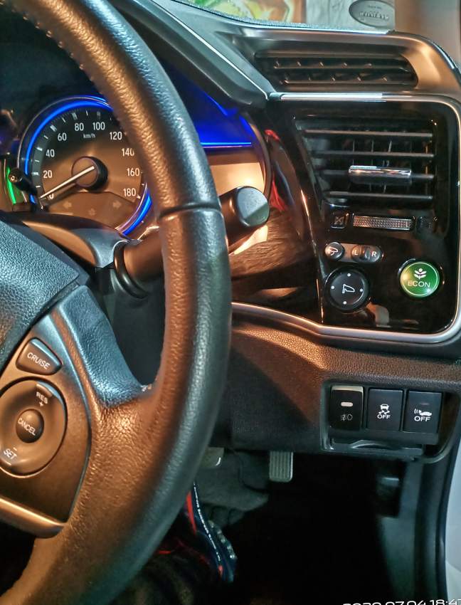 Honda grace hybrid year 2015 - 7 - Family Cars  on Aster Vender