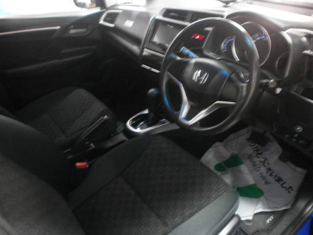 HONDA FIT - 3 - Family Cars  on Aster Vender