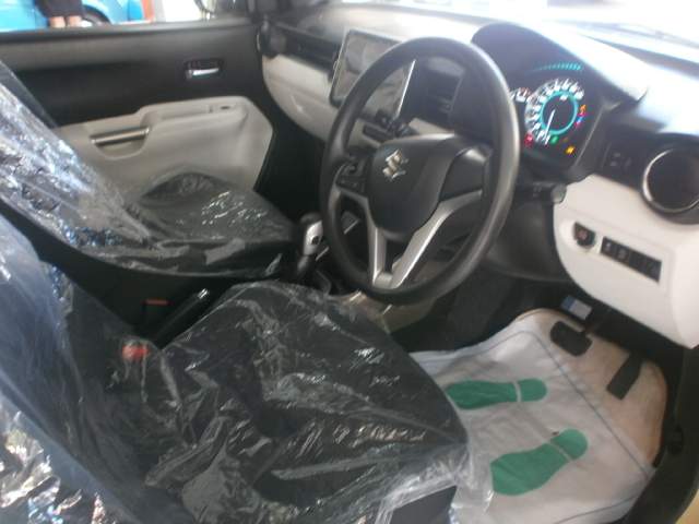 SUZUKI IGNIS YR OCT 2016 - 4 - Family Cars  on Aster Vender