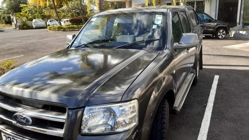 FORD RANGER DOUBLE CAB 4X4  - 1 - Pickup trucks (4x4 & 4x2)  on Aster Vender