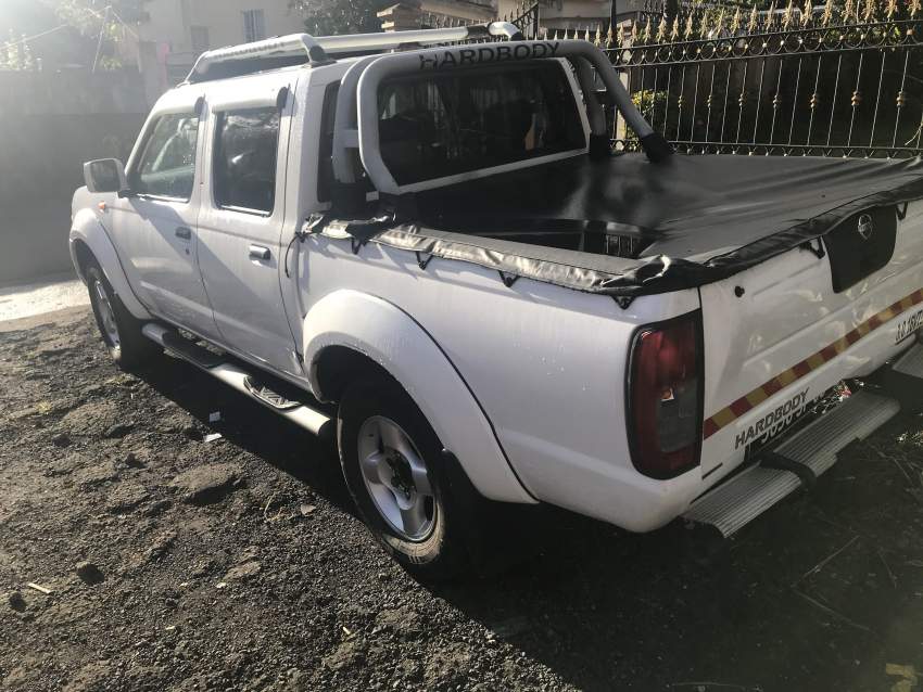 4x4 Nissan Hardbody - 0 - Pickup trucks (4x4 & 4x2)  on Aster Vender