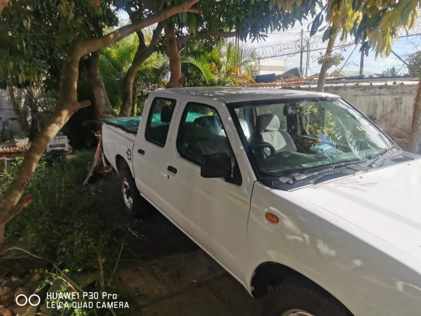 Nissan 4×2 - 6 - Pickup trucks (4x4 & 4x2)  on Aster Vender