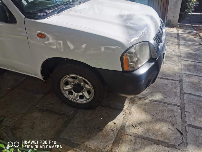 Nissan 4×2 - 5 - Pickup trucks (4x4 & 4x2)  on Aster Vender