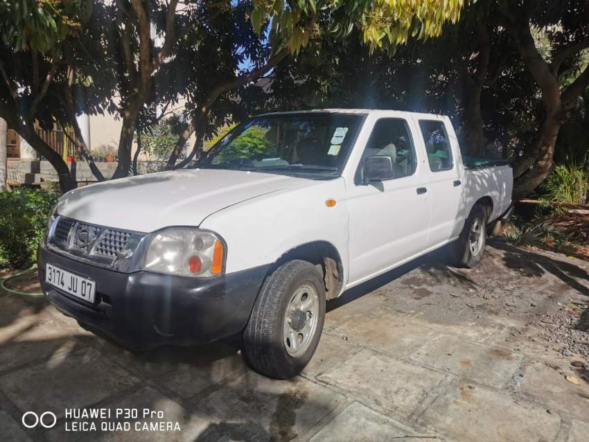 Nissan 4×2 - 1 - Pickup trucks (4x4 & 4x2)  on Aster Vender