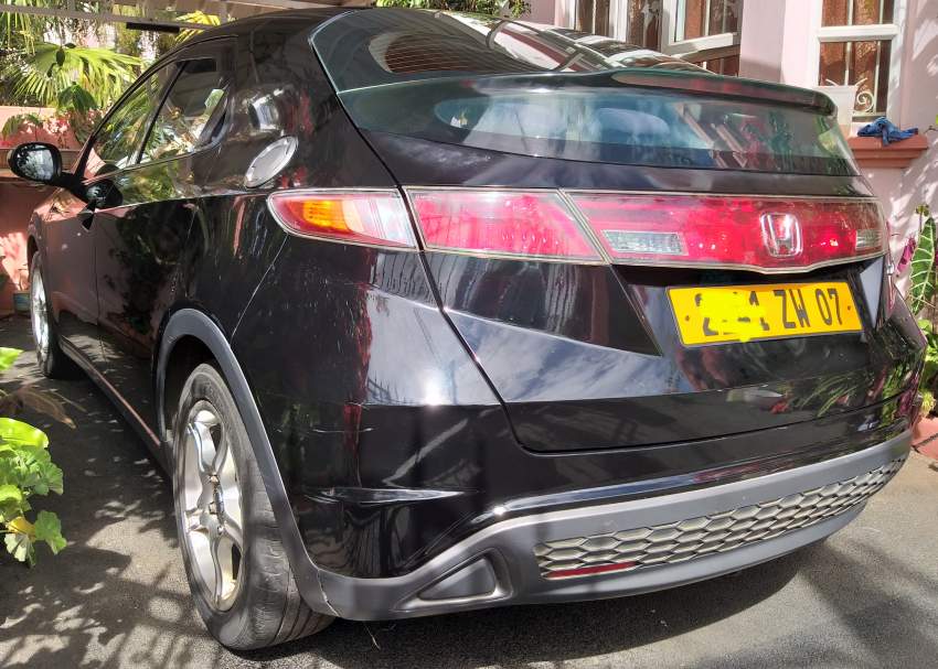 Honda civic hatchback 2007 - 4 - Compact cars  on Aster Vender